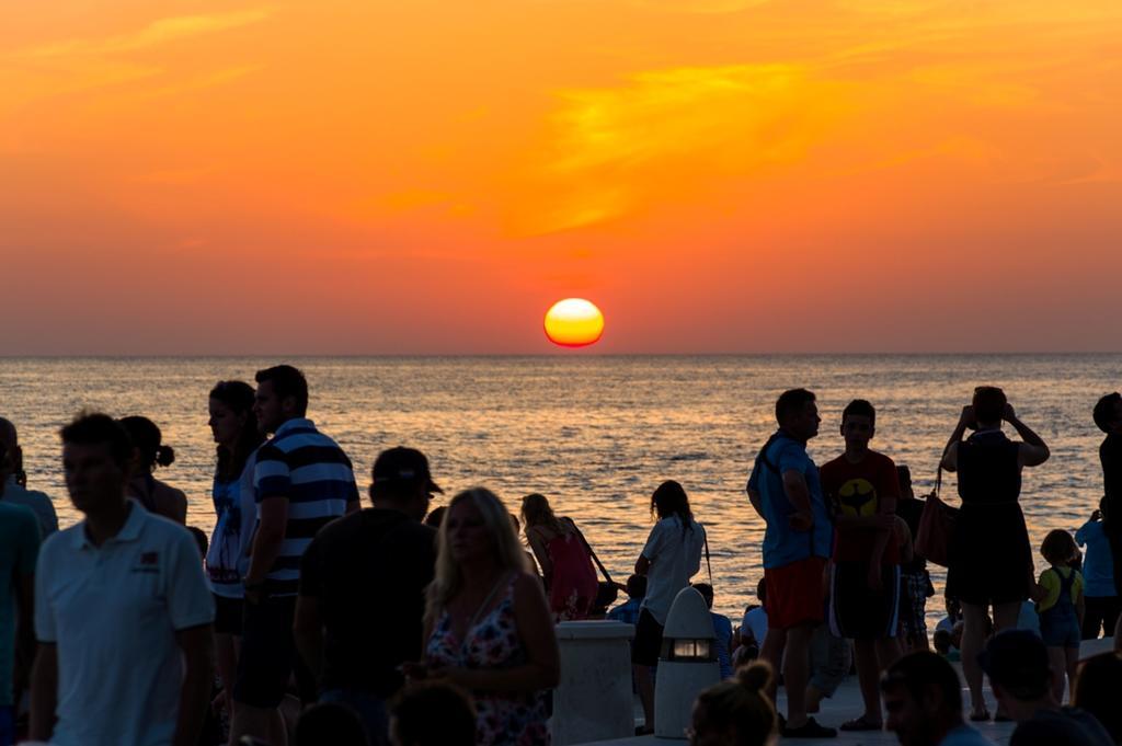 Apartments Sea Organ Задар Номер фото